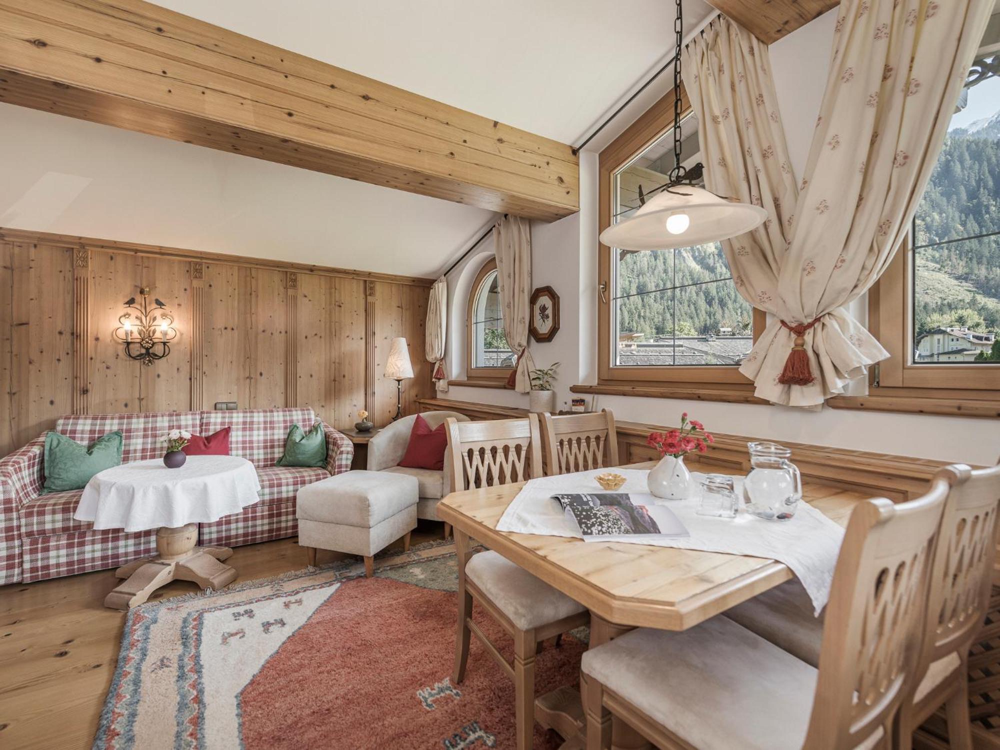 מאיירהופן Apparthotel "Landhaus Veronika" מראה חיצוני תמונה