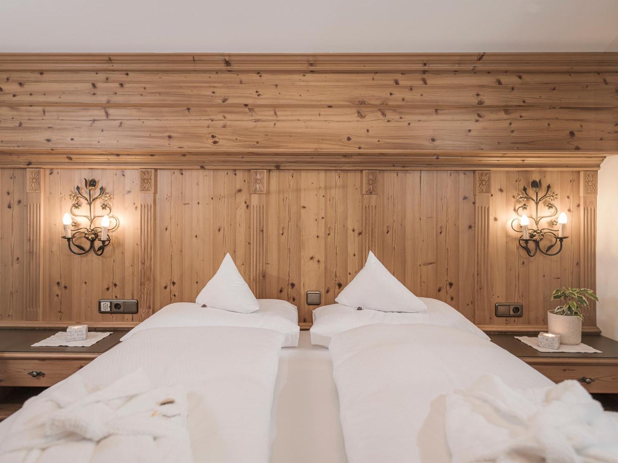 מאיירהופן Apparthotel "Landhaus Veronika" מראה חיצוני תמונה