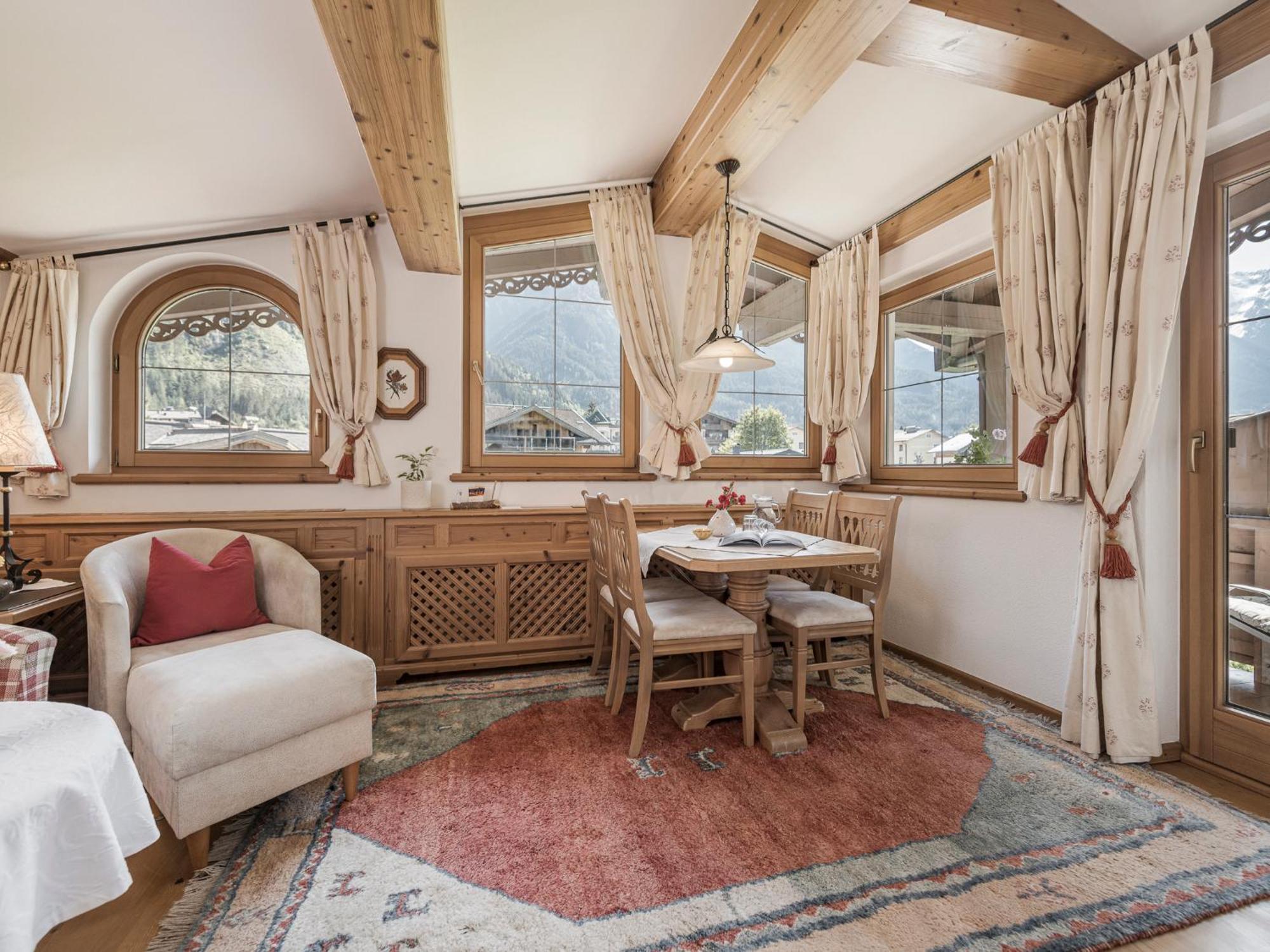 מאיירהופן Apparthotel "Landhaus Veronika" מראה חיצוני תמונה