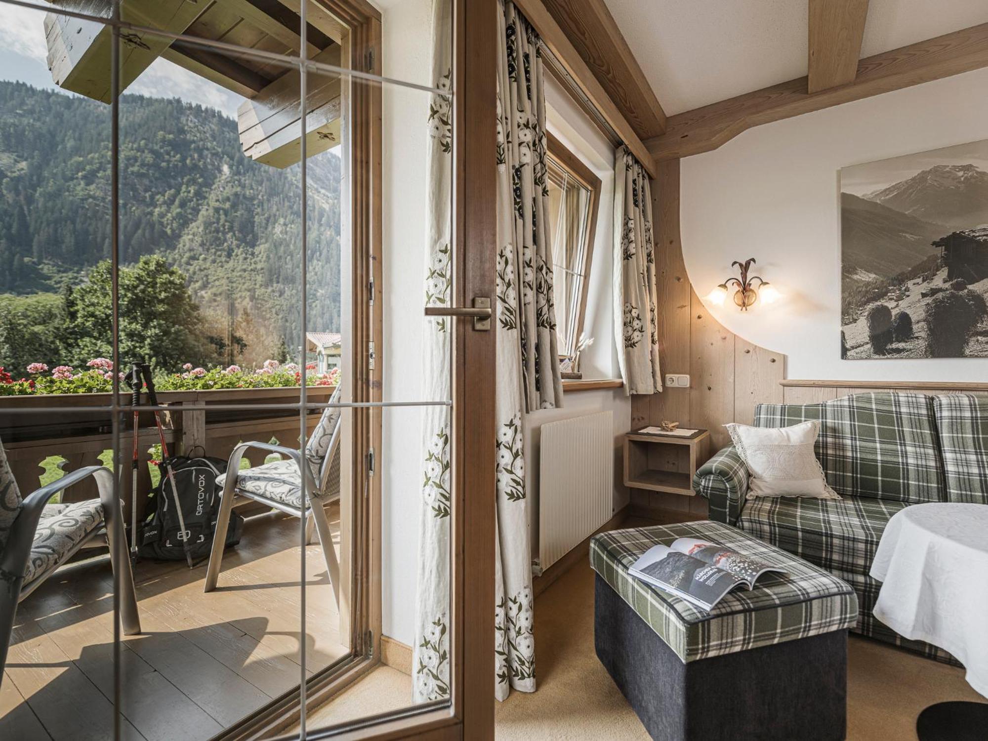מאיירהופן Apparthotel "Landhaus Veronika" מראה חיצוני תמונה