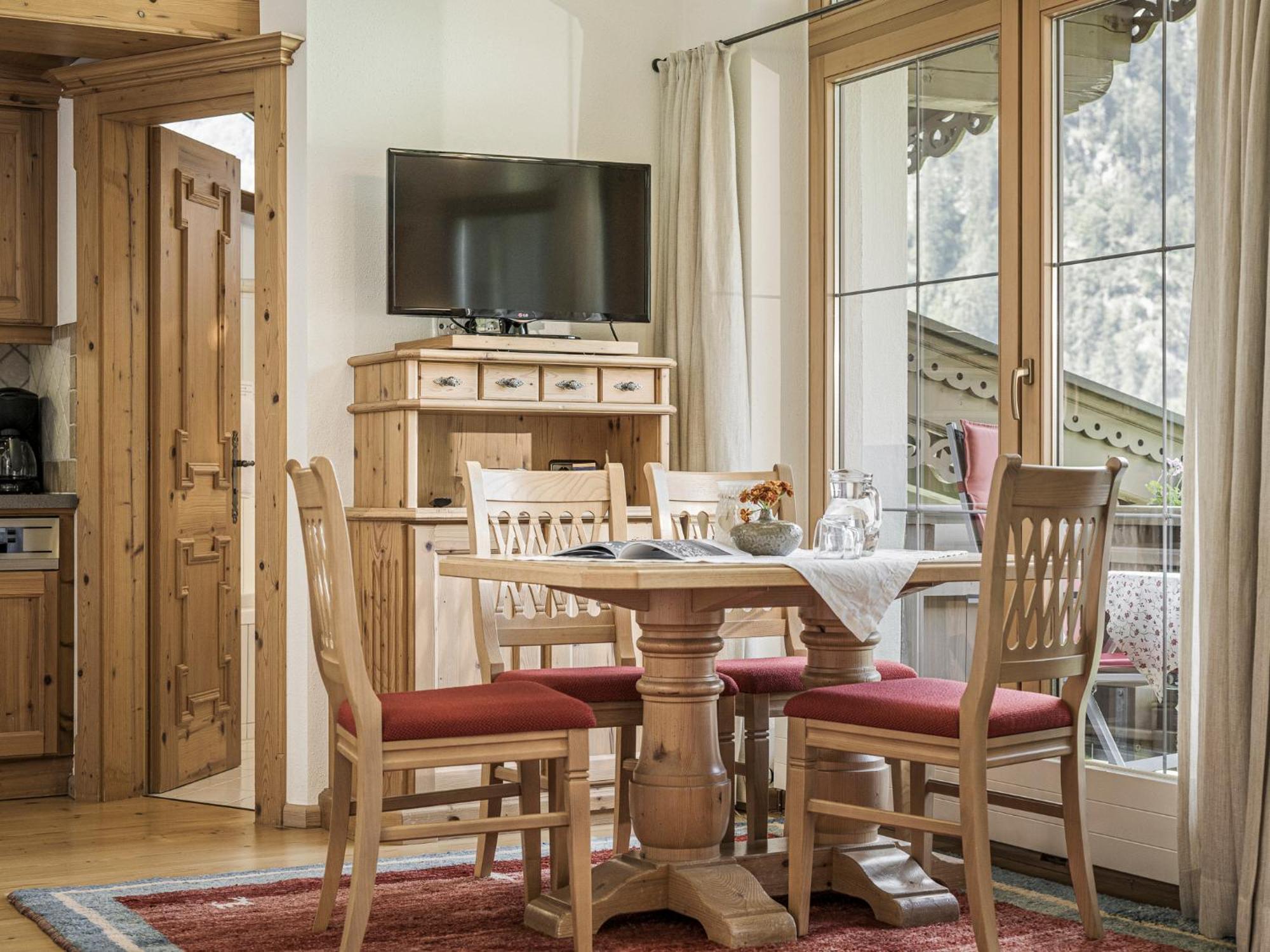 מאיירהופן Apparthotel "Landhaus Veronika" מראה חיצוני תמונה