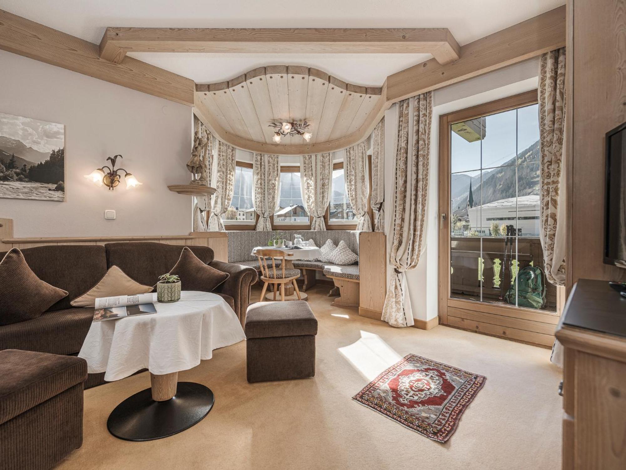 מאיירהופן Apparthotel "Landhaus Veronika" מראה חיצוני תמונה